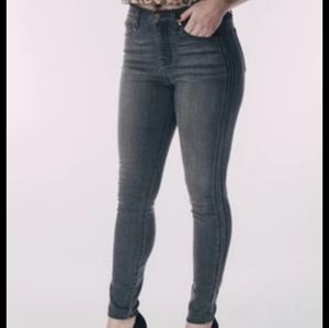 Crescent Drive Vintage Skinny Jean